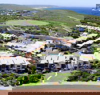 Margarets Beach Resort - Schoolies Week Accommodation