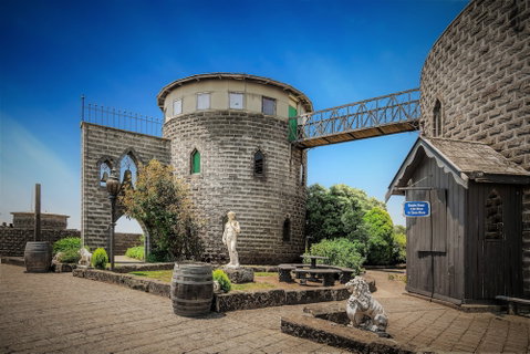 Kryal Castle - Schoolies Week Accommodation 2