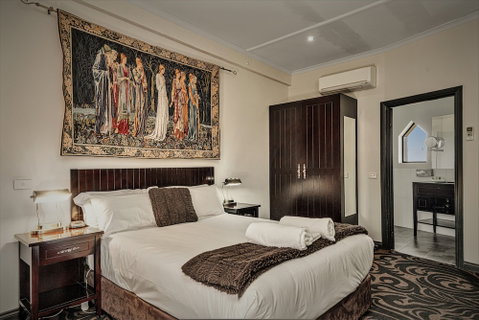 Kryal Castle - Schoolies Week Accommodation 3