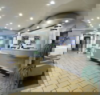 Caribbean Resort - Schoolies Week Accommodation