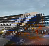 Bridgeport Hotel - Schoolies Week Accommodation