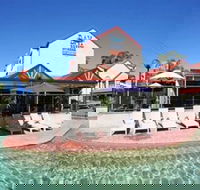 Nelson Bay Breeze Holiday Apartments - Schoolies Week Accommodation