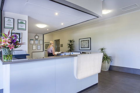 The Mirage Alexandra Headland - Schoolies Week Accommodation 6