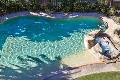 The Mirage Alexandra Headland - Schoolies Week Accommodation 1