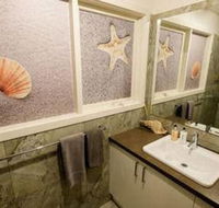 Whitesbeach Guesthouse - Schoolies Week Accommodation