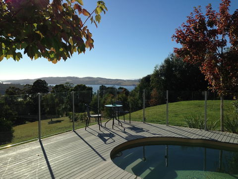 Arjuna Ridge Bed & Breakfast - Schoolies Week Accommodation 2