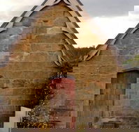 Red Feather Inn - Schoolies Week Accommodation