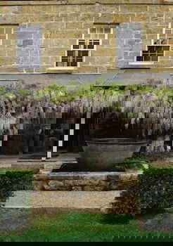 Red Feather Inn - Schoolies Week Accommodation 1