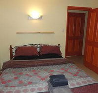 The Pixy Bed  Breakfast - Schoolies Week Accommodation