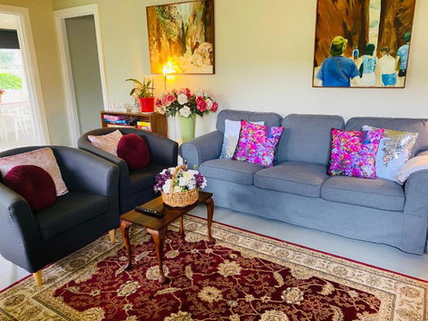 Bush Retreat Farm House - Schoolies Week Accommodation 2