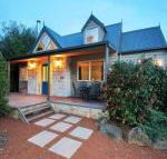 Two Truffles Cottages - Schoolies Week Accommodation