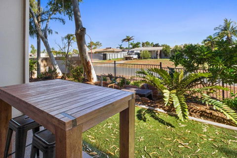 Latitude20 The Dunes - Schoolies Week Accommodation 3