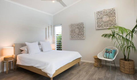 Sols Place Boutique Pool Villas - Schoolies Week Accommodation 2