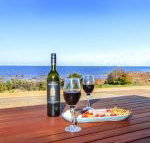 High Tide Wallaroo Beachfront Property Pet Friendly - Schoolies Week Accommodation