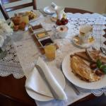 Robins Nest B & B - Schoolies Week Accommodation 0