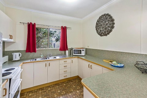 Kambera Pet Friendly Cottage On Raymond Island - Schoolies Week Accommodation 1