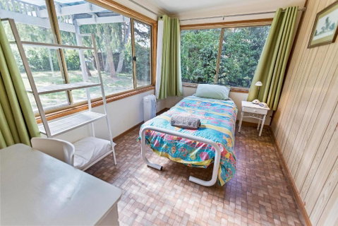 Kambera Pet Friendly Cottage On Raymond Island - Schoolies Week Accommodation 2