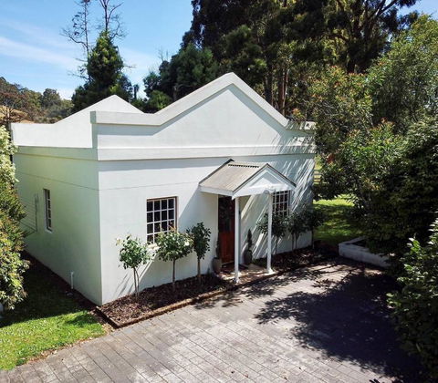 Forth River Cottage - Schoolies Week Accommodation 1