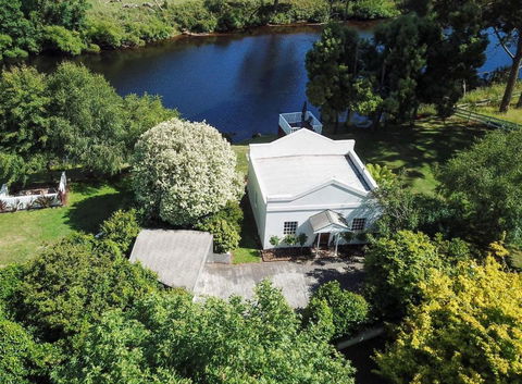 Forth River Cottage - Schoolies Week Accommodation 3