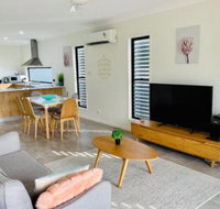 WHITSUNDAY brand new townhouse close to boardwalk - Schoolies Week Accommodation