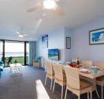 4 Harbourside 3 7 Soldiers Point Road ground floor on the waterfront - Schoolies Week Accommodation