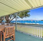 Sunset Beach House Soldiers Point Sleeps 9 - Schoolies Week Accommodation