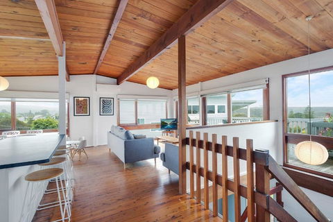 17 Dulling Street Beach House - Schoolies Week Accommodation 2