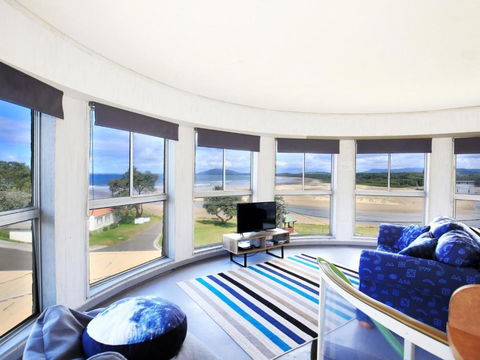 The Rotunda At Gerroa Pet Friendly Beachfront - Schoolies Week Accommodation 1