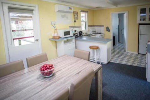 Malakai Farm Stay - Schoolies Week Accommodation 5