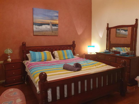 JUST 4 YOU! Amazing Sea Views WIFI Fullly Air Conditioned King Bed - Schoolies Week Accommodation 5