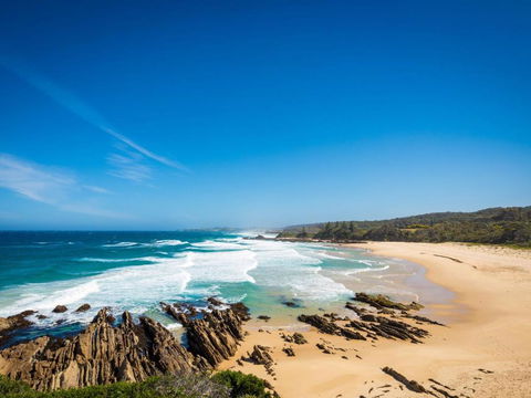 120 Ocean Parade Dalmeny - Schoolies Week Accommodation 5