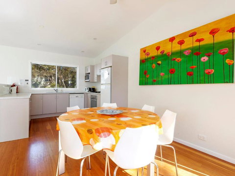 Fantastic Position Pet Friendly - Schoolies Week Accommodation 5