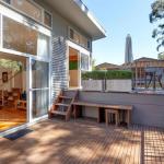 Fantastic Position Pet Friendly - Schoolies Week Accommodation 0