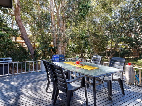 Pet Friendly Bennetts Beach Cottage - Schoolies Week Accommodation 3