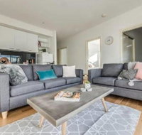 Marina View Apartment - Schoolies Week Accommodation
