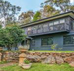 Bellara your home among the gum trees - Schoolies Week Accommodation