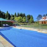 Iona Park Quintessential Highlands Estate - Schoolies Week Accommodation 0