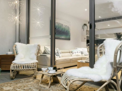 SEA TEMPLE MORNINGTON - Schoolies Week Accommodation 5