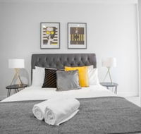 Elegant 2brfootscray Station - Schoolies Week Accommodation