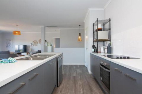 Xanadu Aldinga Beach - Schoolies Week Accommodation 5