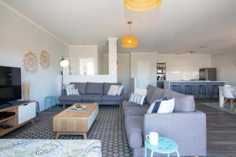 Xanadu Aldinga Beach - Schoolies Week Accommodation 7