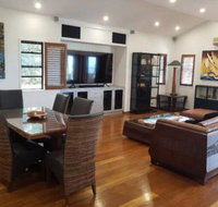 Stonehaven with private pool - Schoolies Week Accommodation