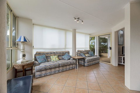 Fabulous Pet Friendly Family Home - 3 Carribean Court - Schoolies Week Accommodation 4