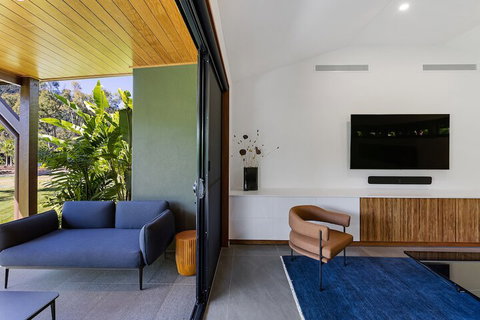 Aqua - At Funnel Bay - Schoolies Week Accommodation 7