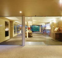 Peninsula Kingswood Country Club - Schoolies Week Accommodation