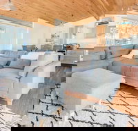 Bush Hideaway - Schoolies Week Accommodation