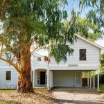 EVERGREEN BEACH HOUSE - Schoolies Week Accommodation 0