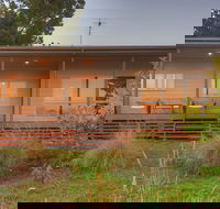 Tides Reach - Essentially Tas Dover - Schoolies Week Accommodation