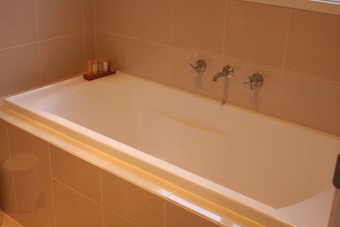 C And C Tanunda - Schoolies Week Accommodation 4