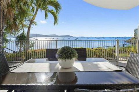 Serenity Shores - Schoolies Week Accommodation 0